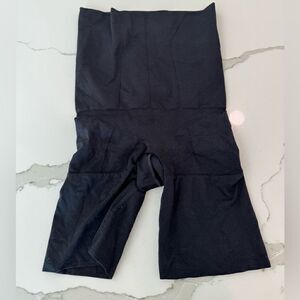 Love your Assets Black shapewear